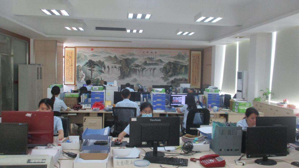 electric stacker pallet truck