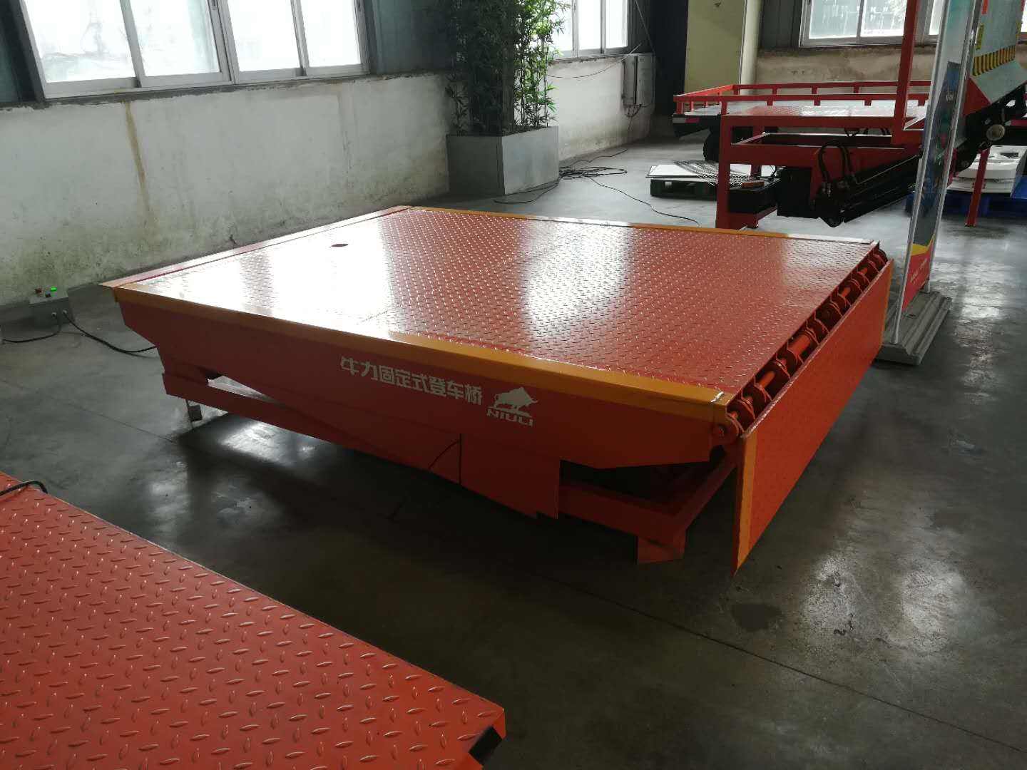 portable loading dock yard ramp
