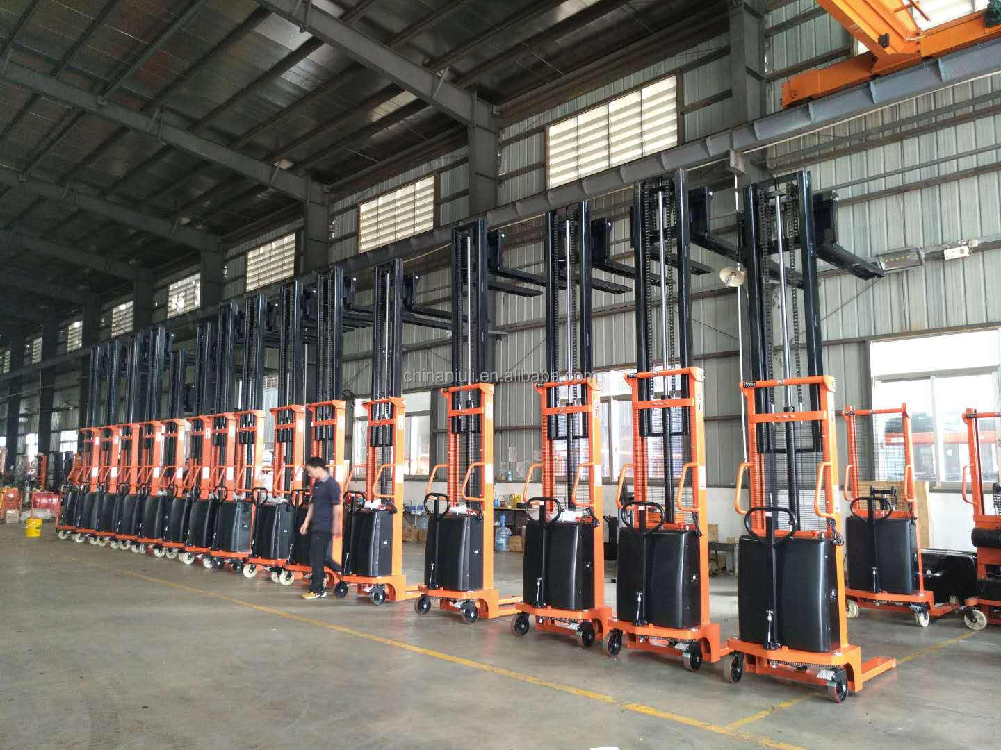 electric pallet jack stacker