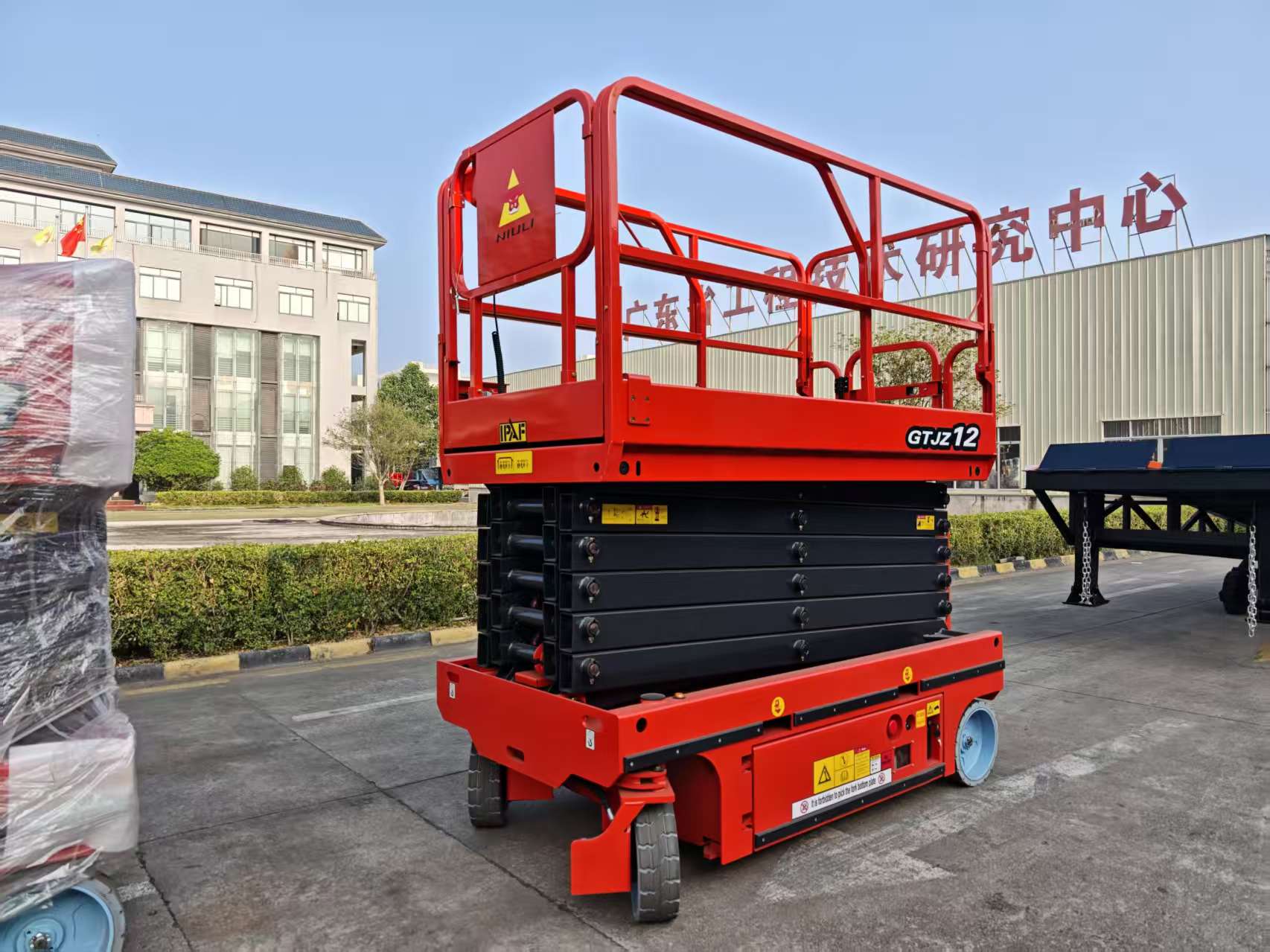 Safe Use of Aerial Work Platforms: A Complete Guide for Operators