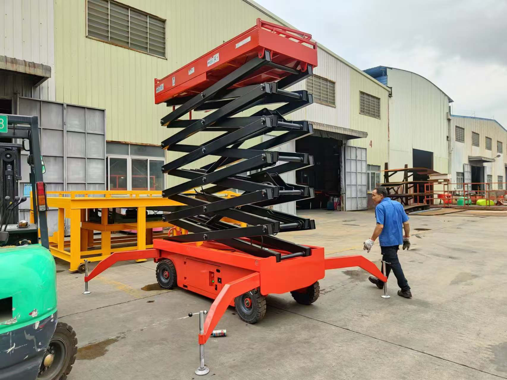 Lifting Platforms: Essential Equipment for High-Altitude Construction