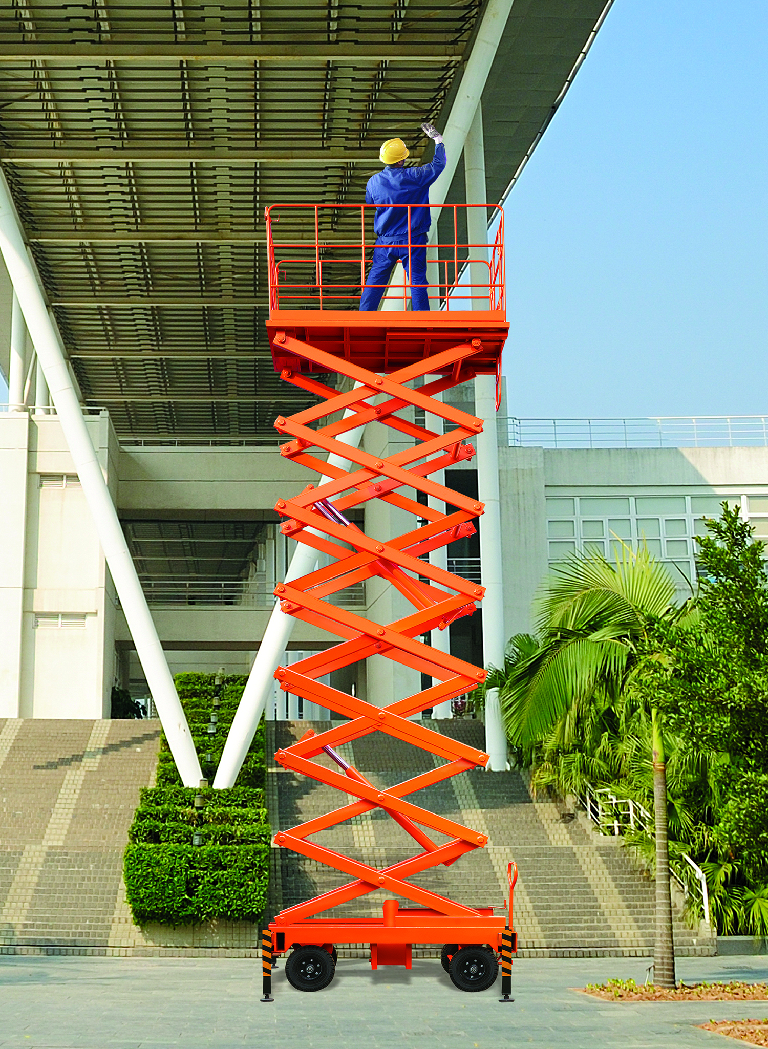 Safety Tips For Using a Scissor/Man Lift