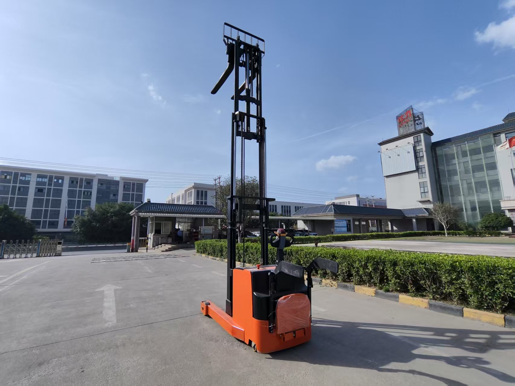 Critical Lessons From Pallet Stacker Accident Case Studies