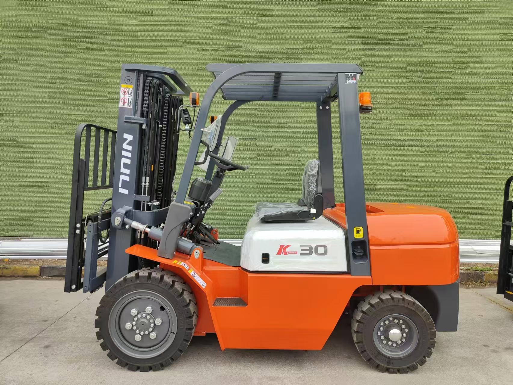 Extend the Service Life of Your Forklifts with These Essential Tips