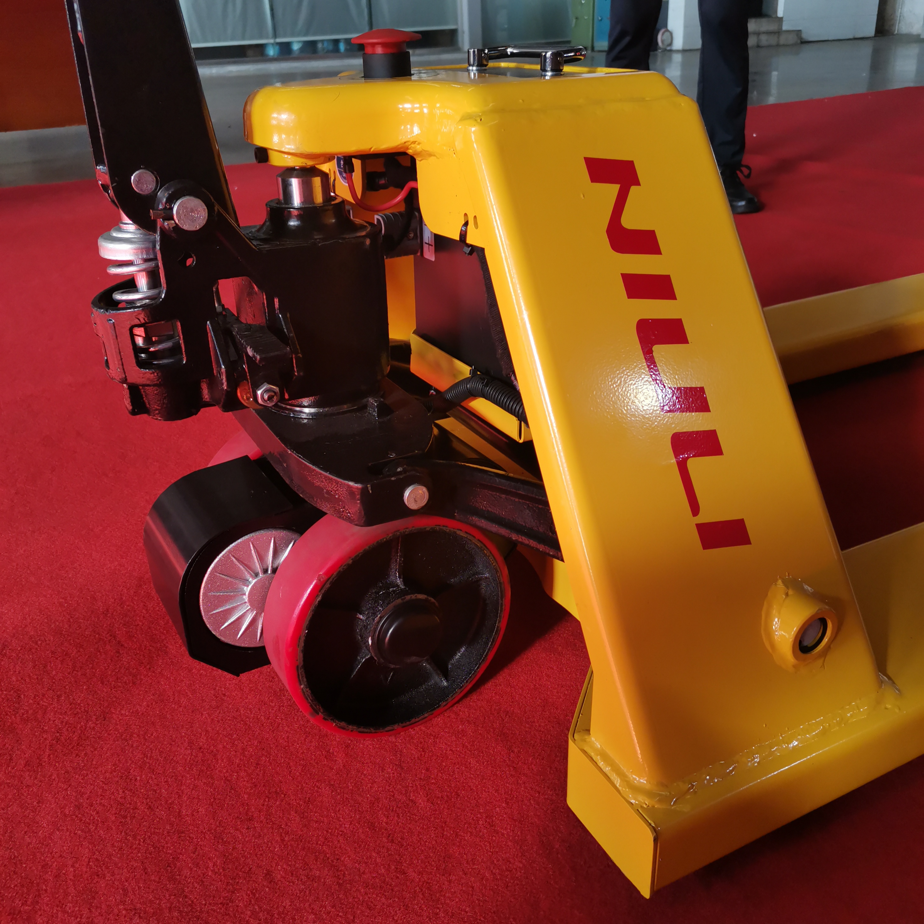 NIULI Lithium Powered Hydraulic Pallet Jack Semi Hand Pallet Truck 1.5t 1500kg 3300lbs Capacity Electric Pallet Truck