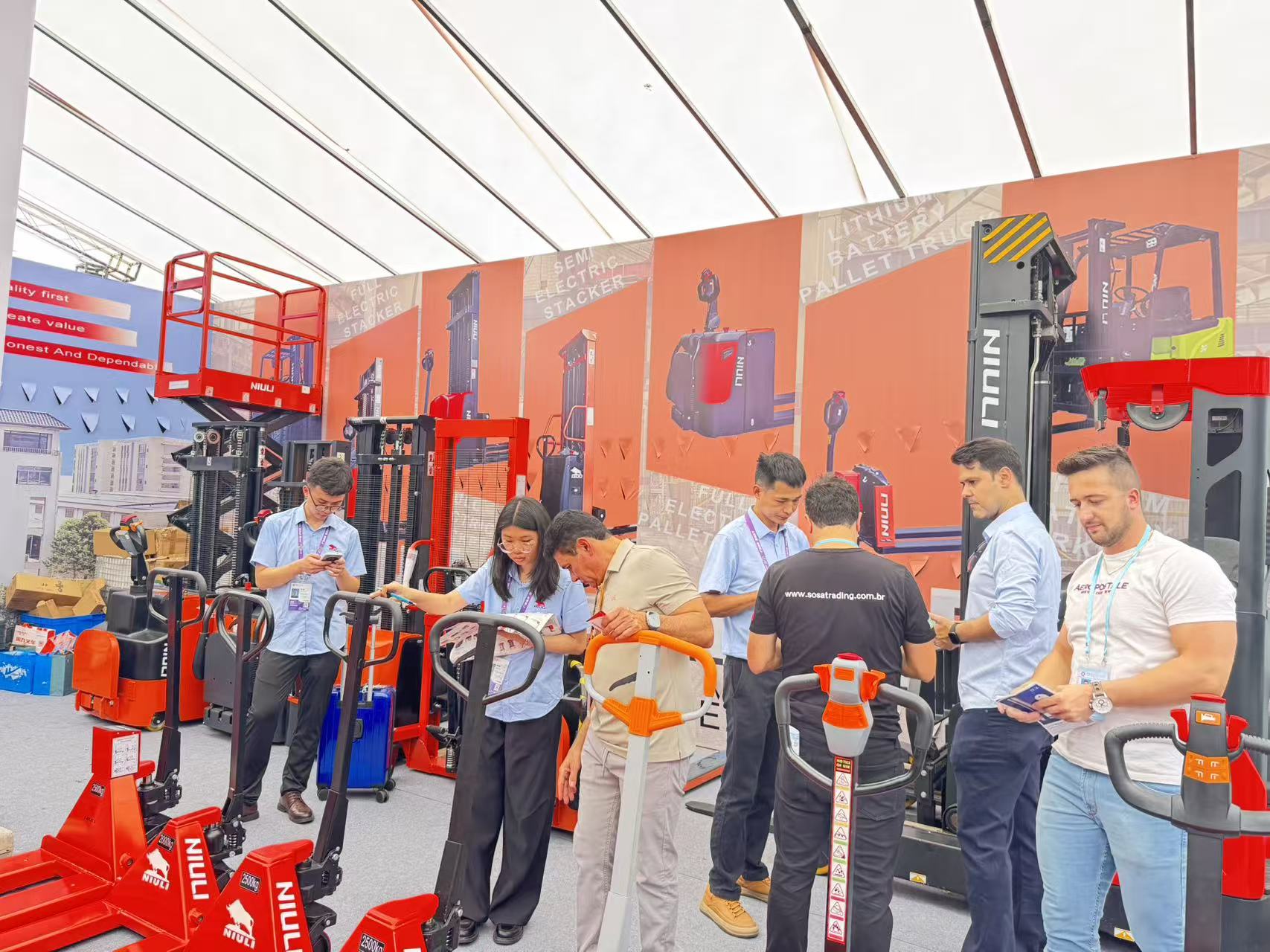 Canton Fair – Niuli.jpg