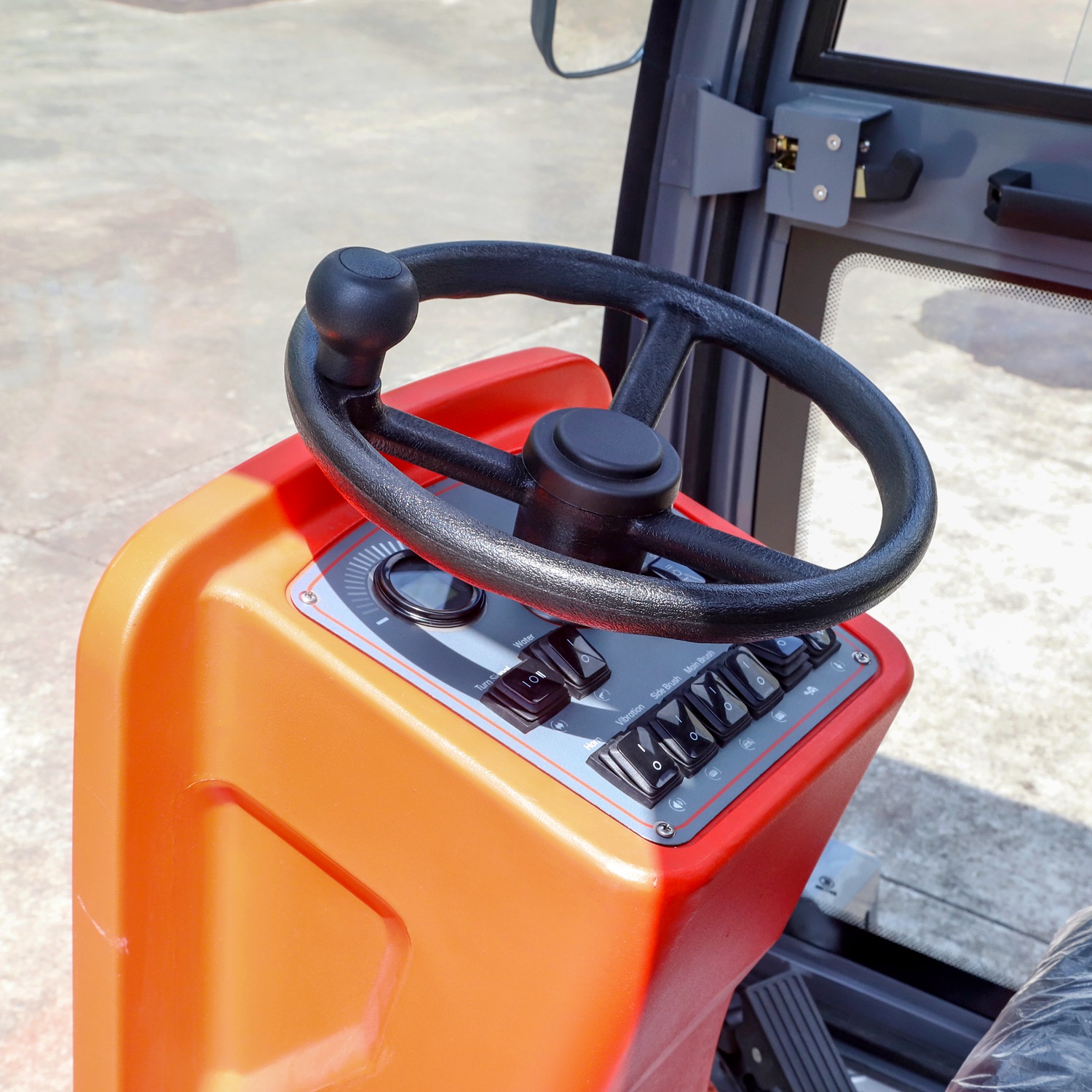 Fully Enclosed Ride-on Sweeper